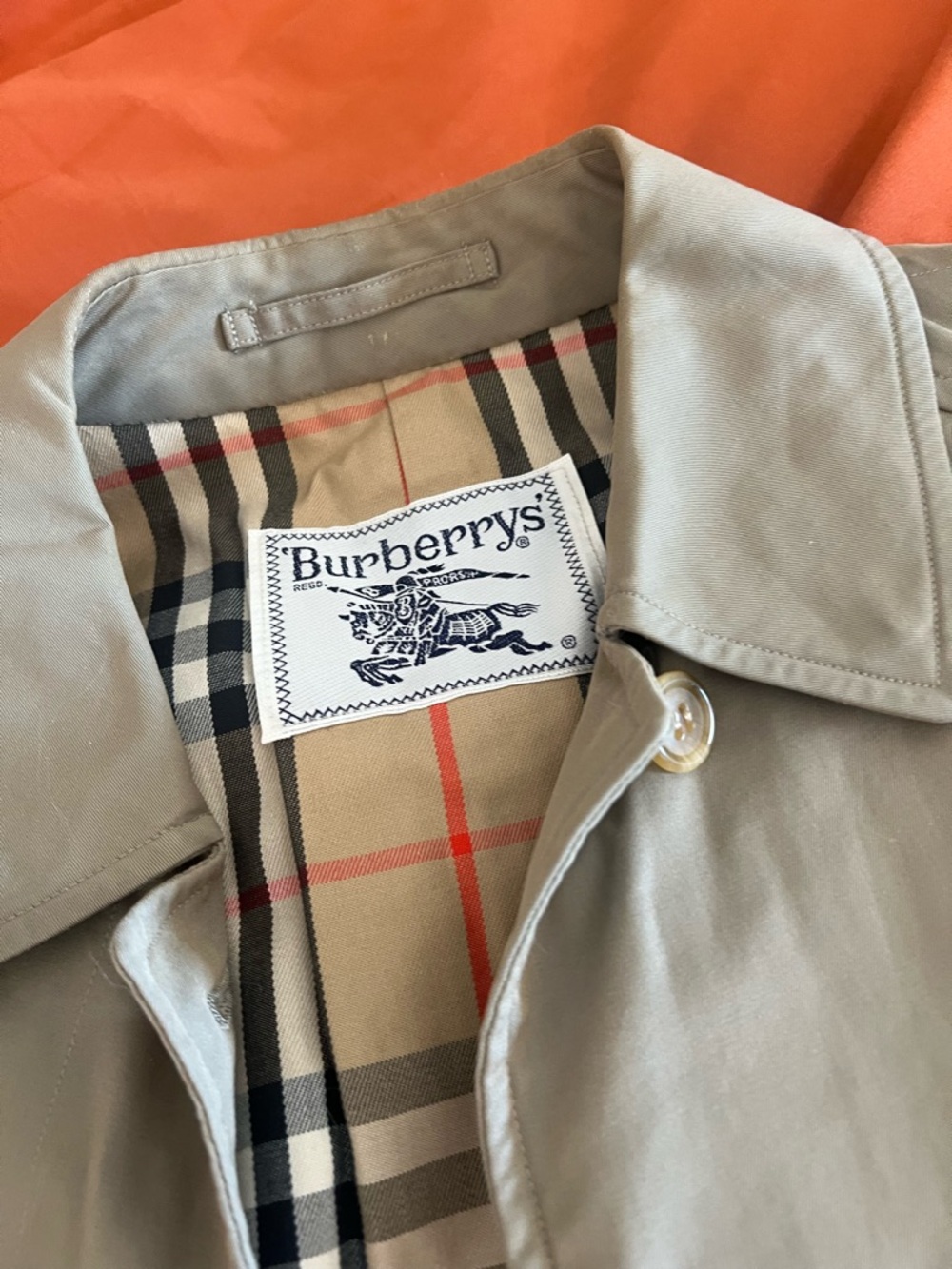 Burberry Khaki Trench Coat with Signature Check Lining - Picture 3 of 5